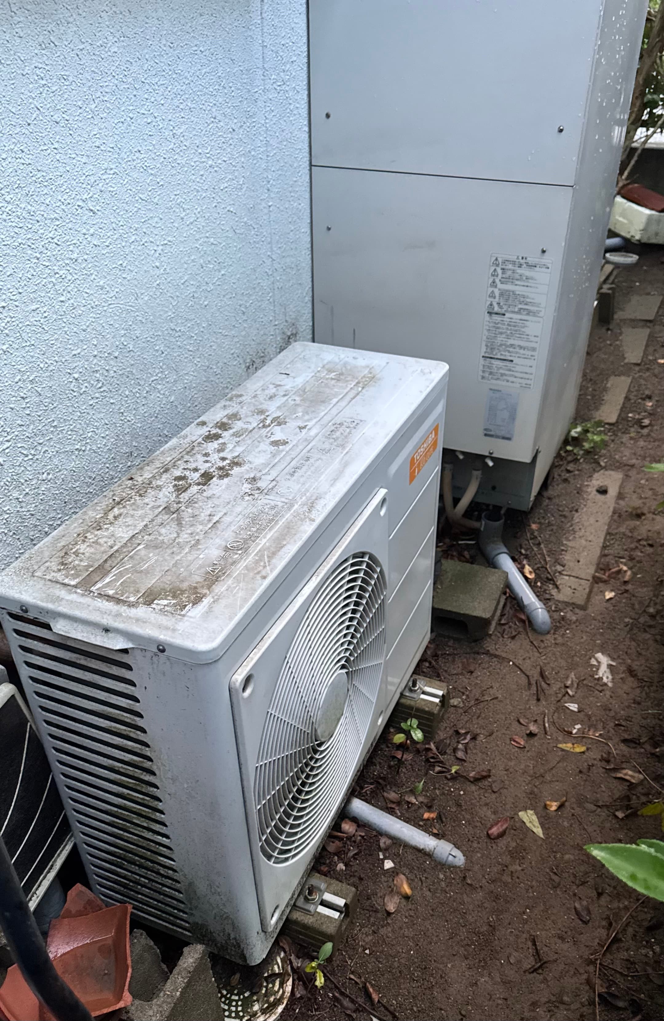 故障対応で現場確認を行った既設エコキュート